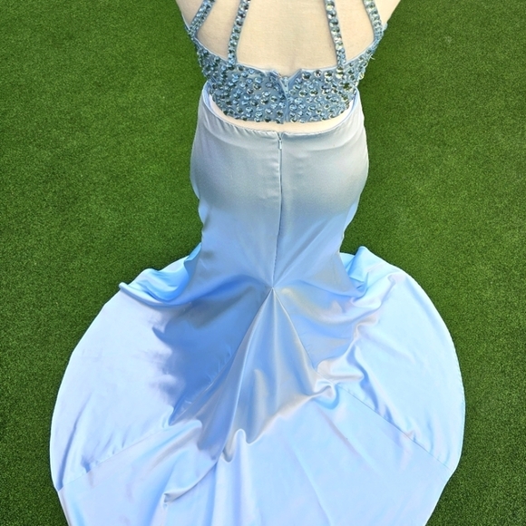 Sherri Hill Crystal Halter Gown Set ✦ Light Blue 2‑Piece Prom Dress w/ Train ✦ 4 - Picture 9 of 17